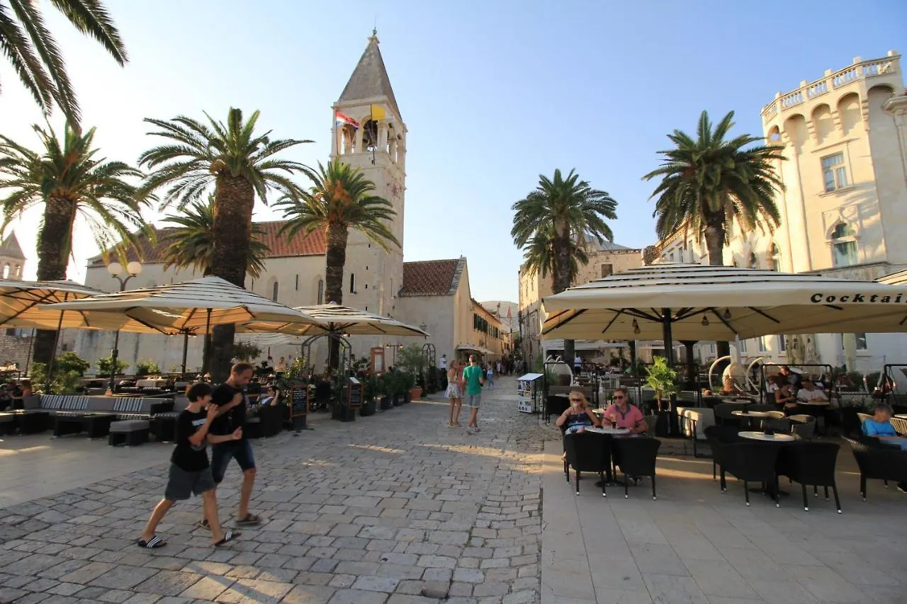 Villa Town House In The Centre Of Historic Traù Croazia