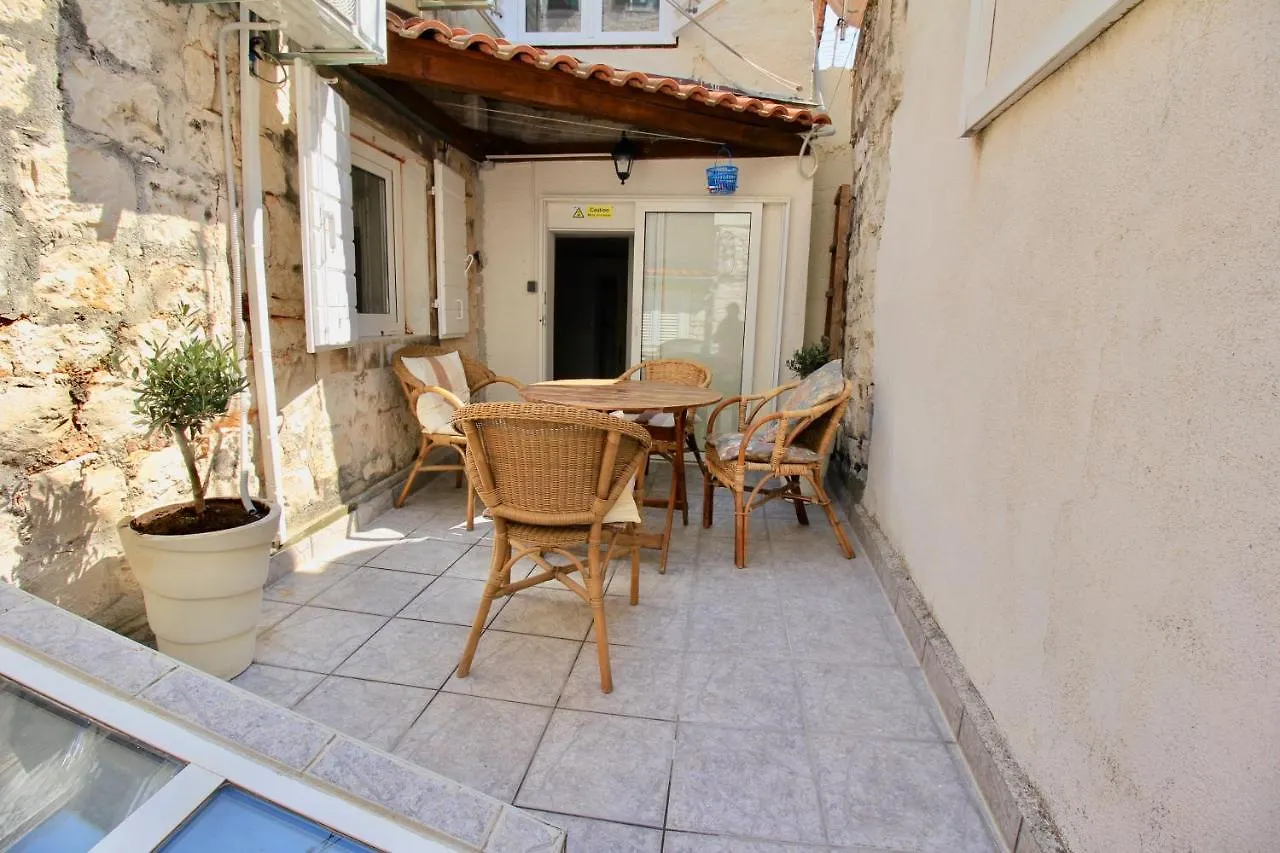 Town House In The Centre Of Historic Trogir Villa 0*,